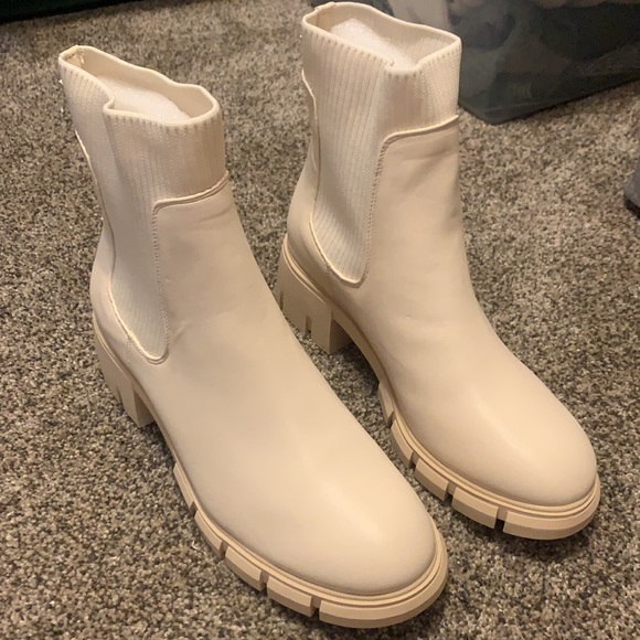 Chunky White Boots - Picture 2 of 5